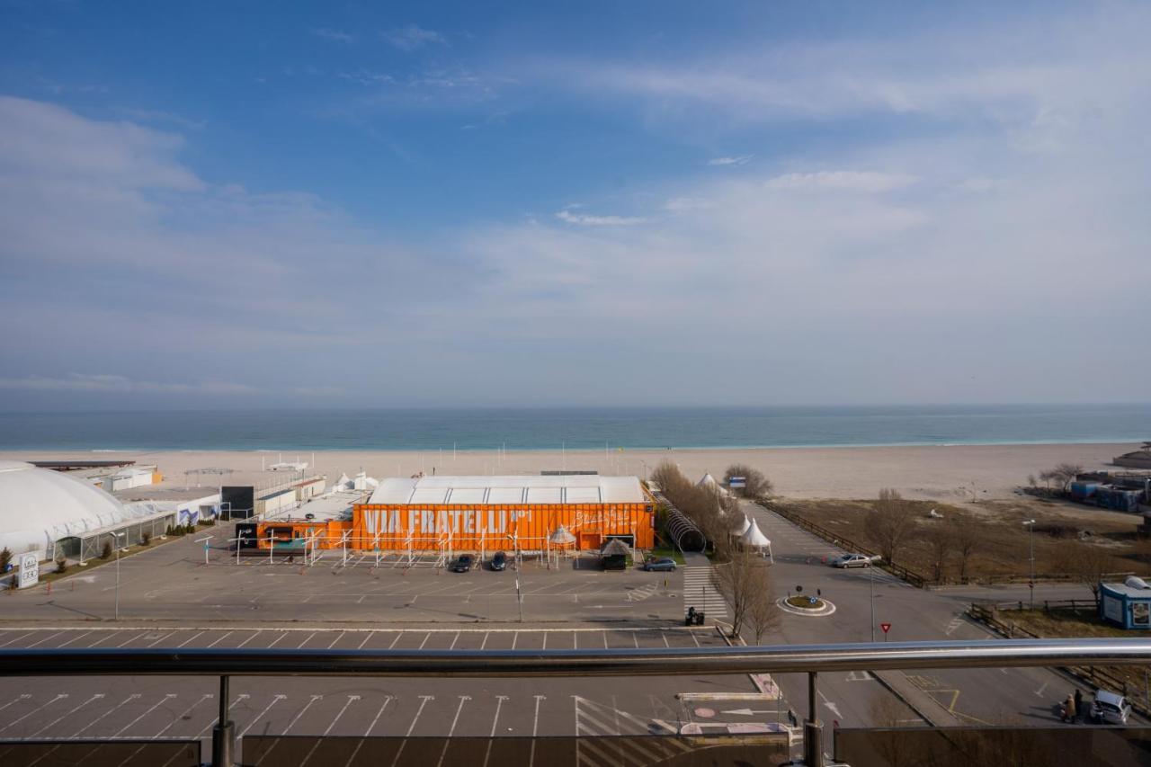 Summerland Sea-View Luxury Apartment Mamaia Buitenkant foto
