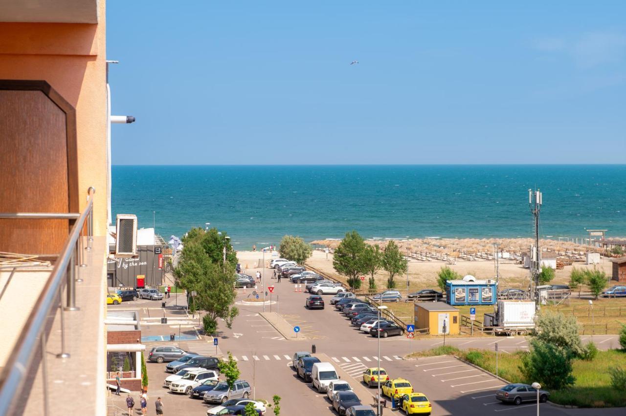 Summerland Sea-View Luxury Apartment Mamaia Buitenkant foto