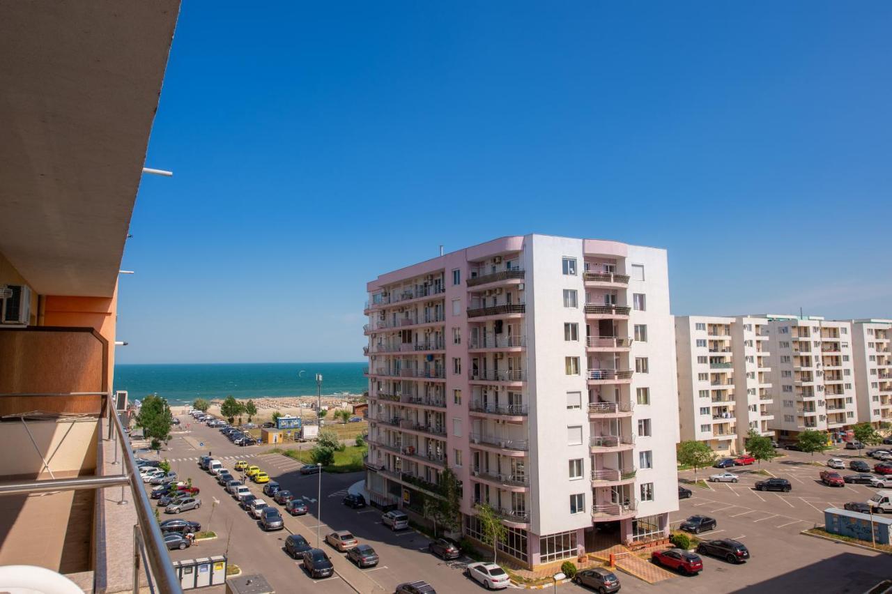 Summerland Sea-View Luxury Apartment Mamaia Buitenkant foto