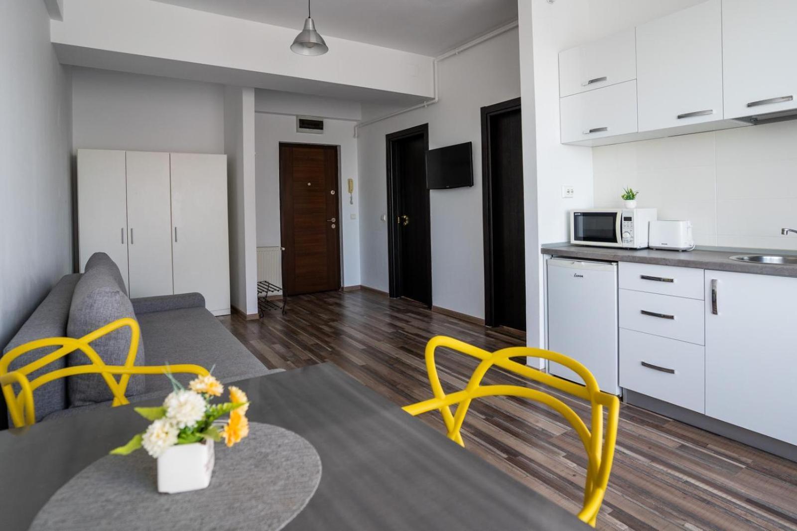 Summerland Sea-View Luxury Apartment Mamaia Buitenkant foto