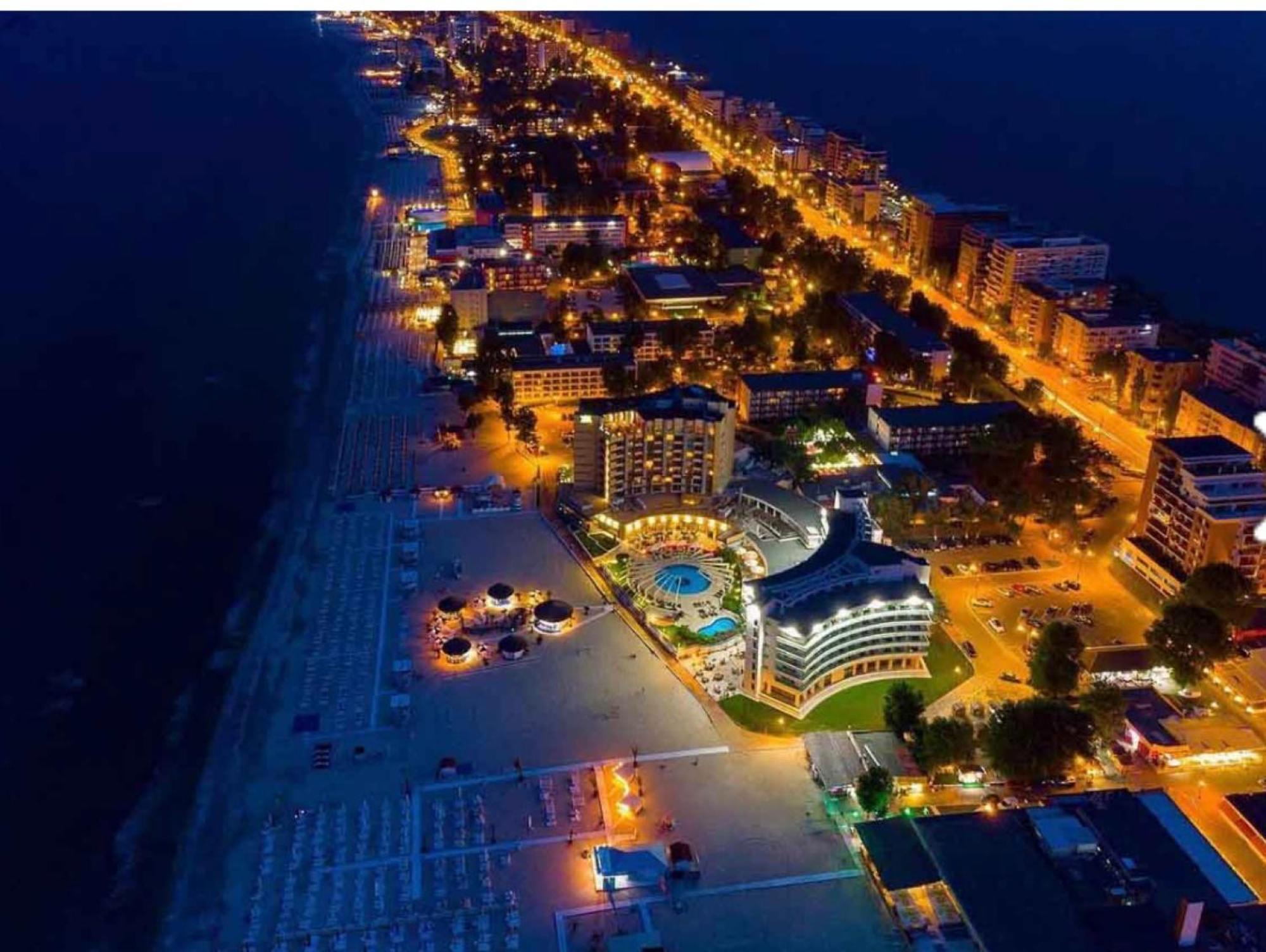 Summerland Sea-View Luxury Apartment Mamaia Buitenkant foto
