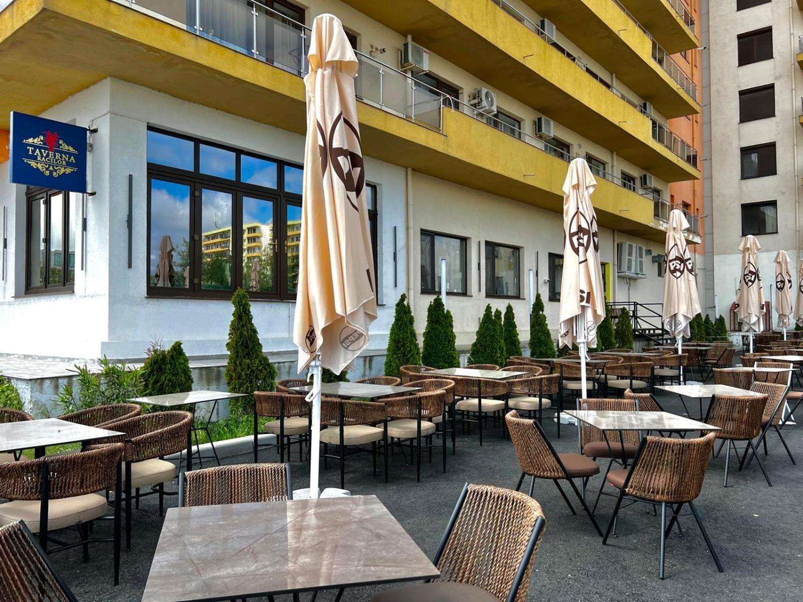 Summerland Sea-View Luxury Apartment Mamaia Buitenkant foto
